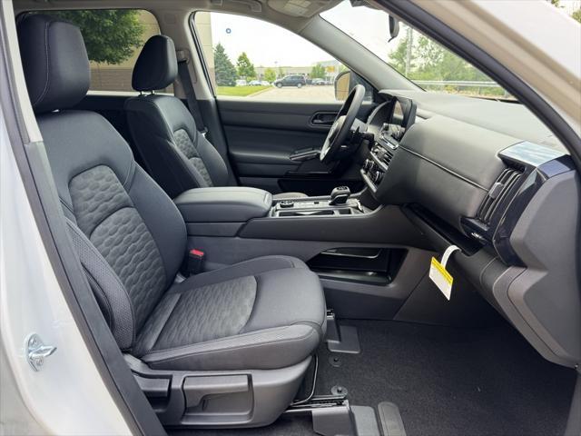 new 2025 Nissan Pathfinder car, priced at $38,428