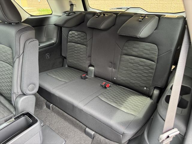 new 2025 Nissan Pathfinder car, priced at $43,572