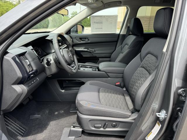 new 2025 Nissan Pathfinder car, priced at $43,572