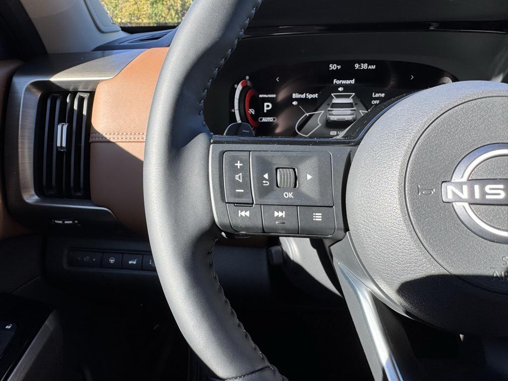 new 2025 Nissan Pathfinder car, priced at $46,051