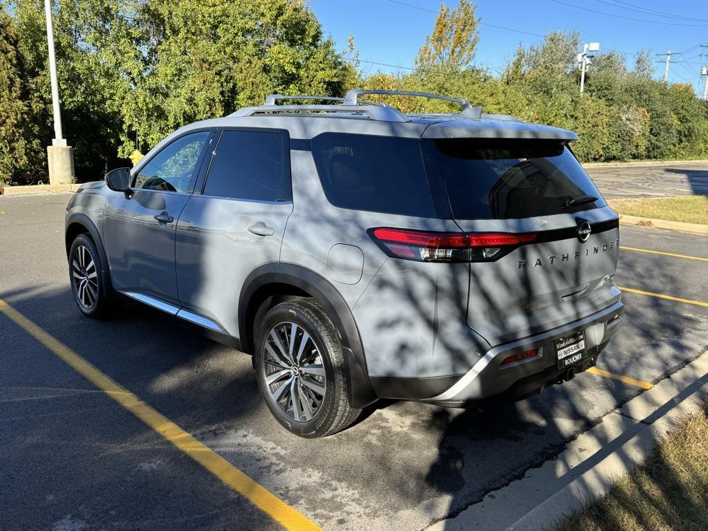 new 2025 Nissan Pathfinder car, priced at $46,051