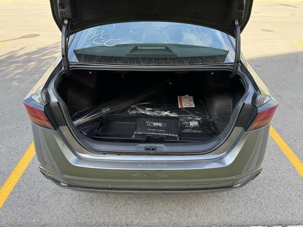 new 2025 Nissan Altima car, priced at $27,724