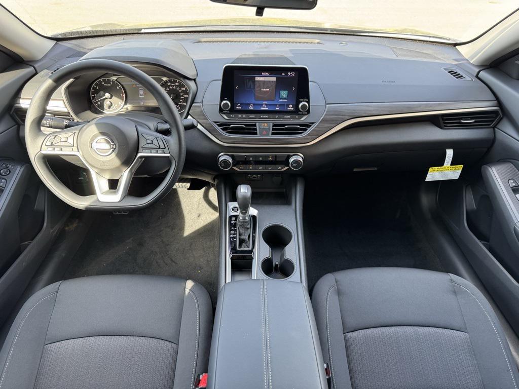 new 2025 Nissan Altima car, priced at $27,724