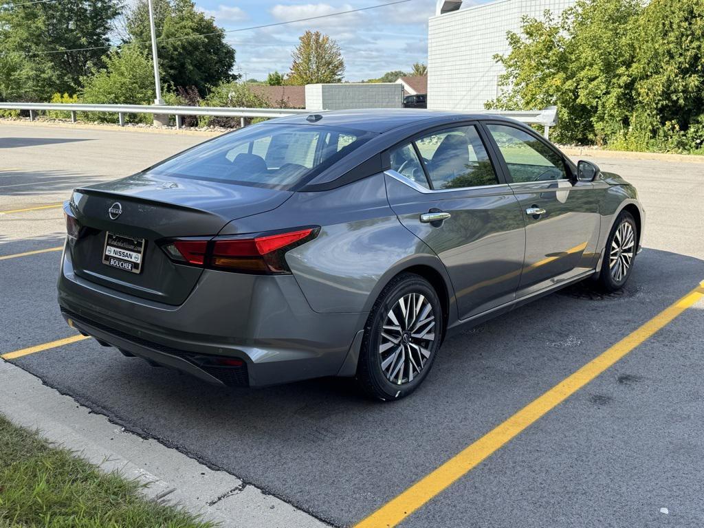 new 2025 Nissan Altima car, priced at $27,724
