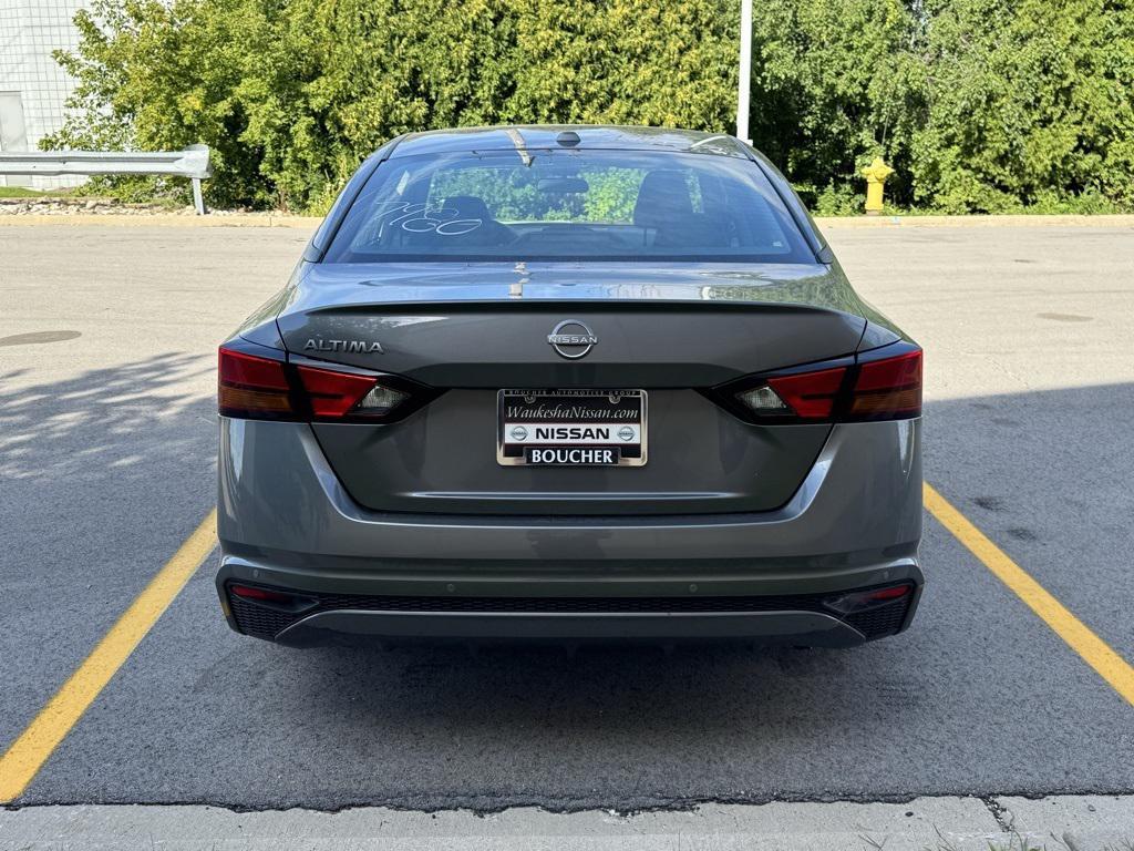 new 2025 Nissan Altima car, priced at $27,724