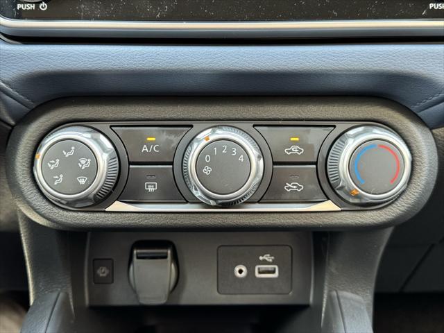 new 2025 Nissan Versa car, priced at $21,579