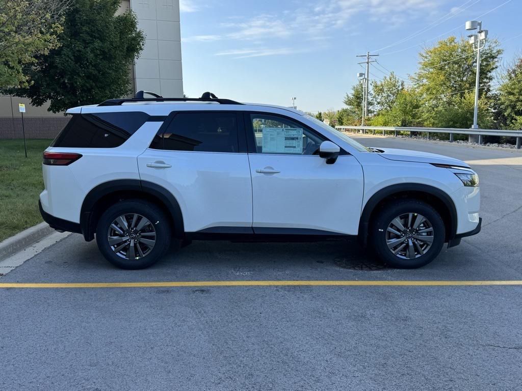 new 2025 Nissan Pathfinder car, priced at $35,876