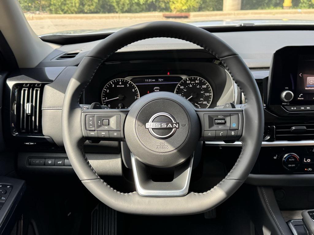 new 2025 Nissan Pathfinder car, priced at $40,930