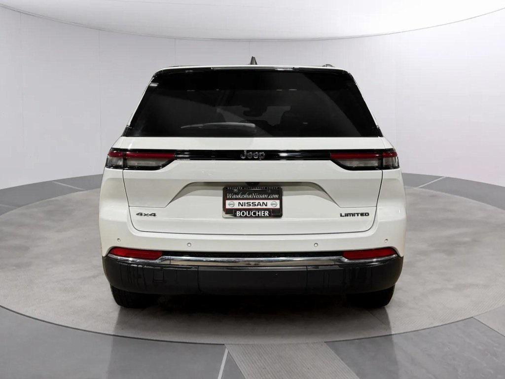 used 2024 Jeep Grand Cherokee car, priced at $31,981