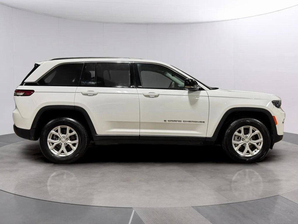 used 2024 Jeep Grand Cherokee car, priced at $31,981