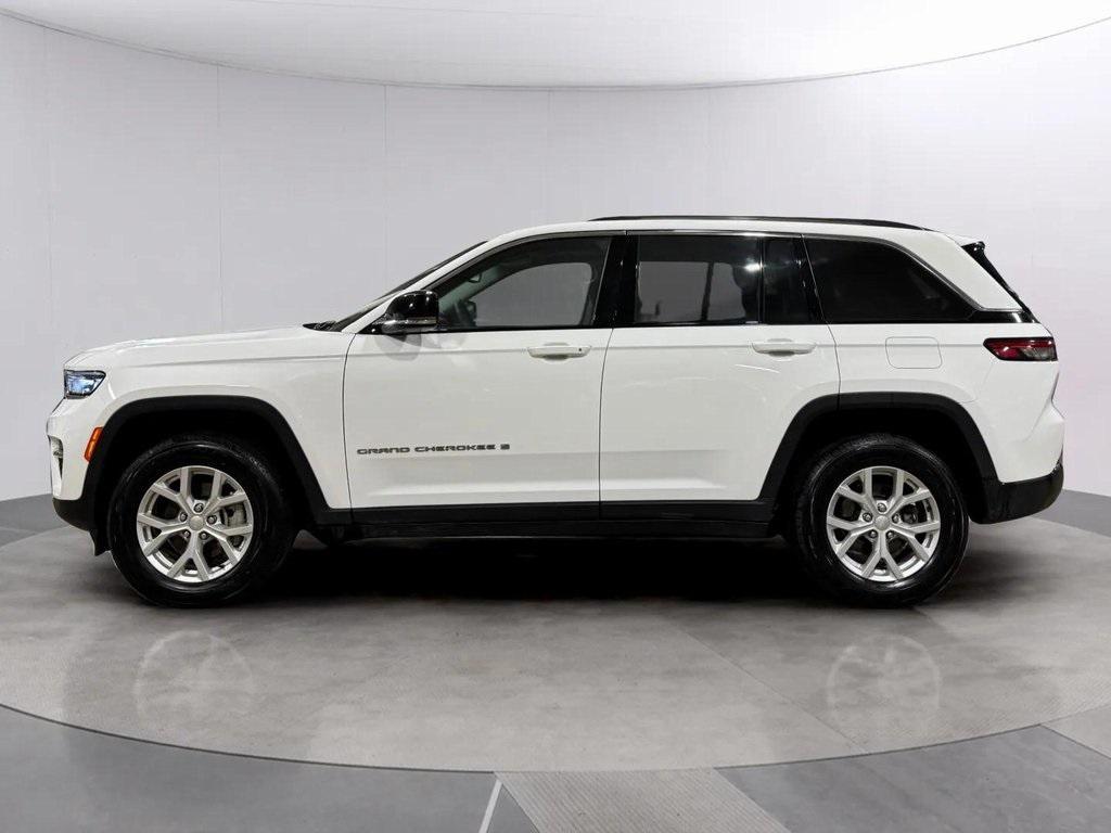 used 2024 Jeep Grand Cherokee car, priced at $31,981
