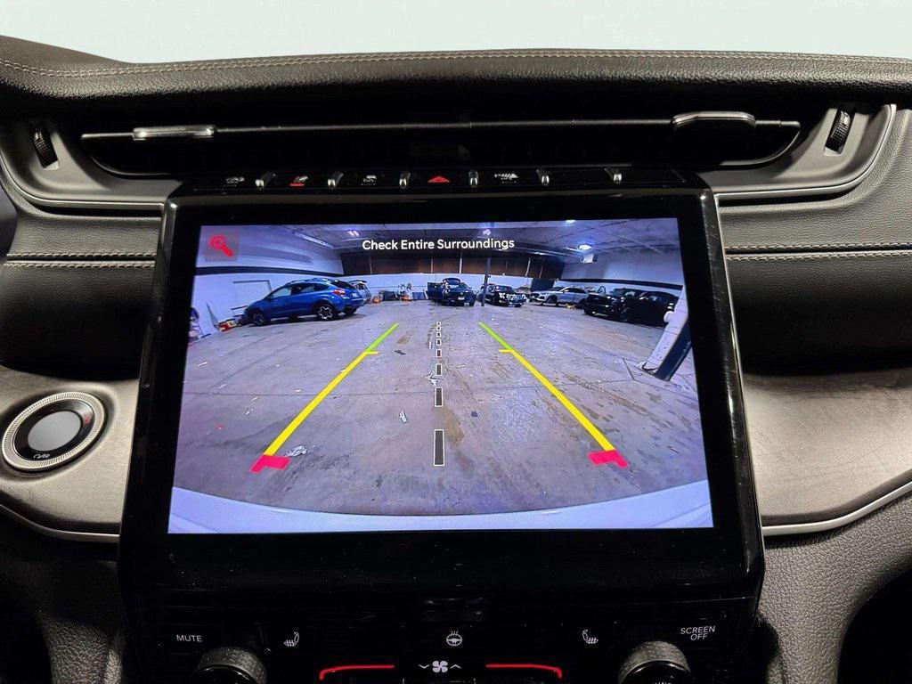 used 2024 Jeep Grand Cherokee car, priced at $31,981