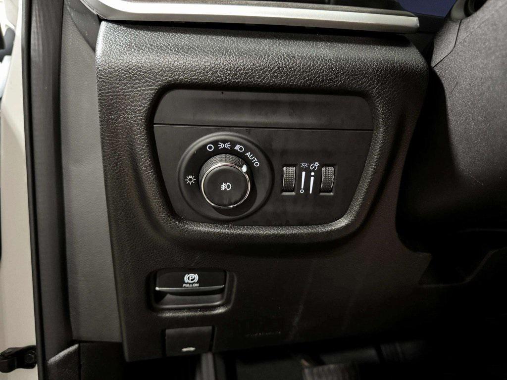 used 2024 Jeep Grand Cherokee car, priced at $31,981