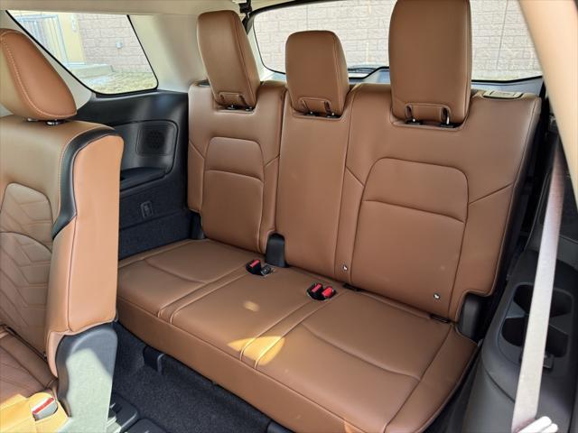 new 2025 Nissan Pathfinder car, priced at $51,377