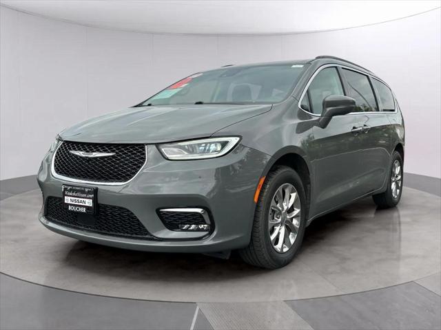 used 2022 Chrysler Pacifica car, priced at $28,558