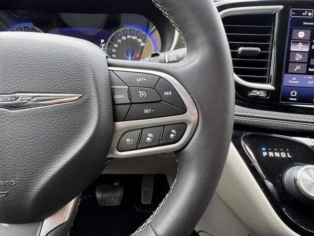 used 2022 Chrysler Pacifica car, priced at $29,831