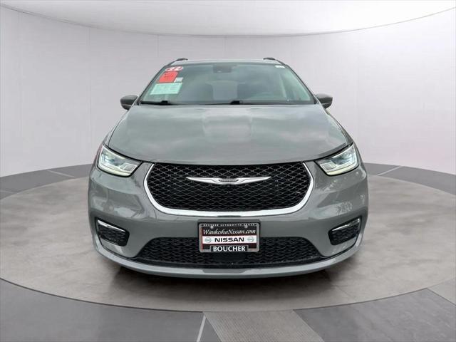 used 2022 Chrysler Pacifica car, priced at $28,558