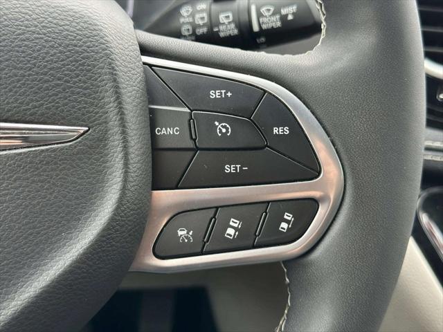 used 2022 Chrysler Pacifica car, priced at $28,558