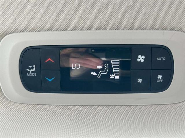 used 2022 Chrysler Pacifica car, priced at $28,558