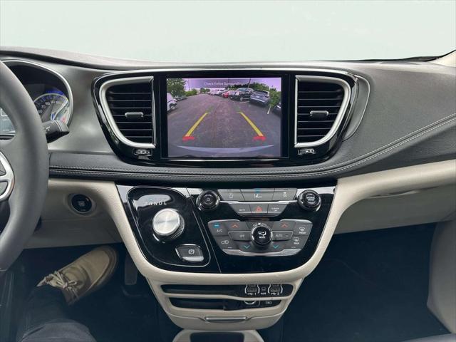 used 2022 Chrysler Pacifica car, priced at $28,558