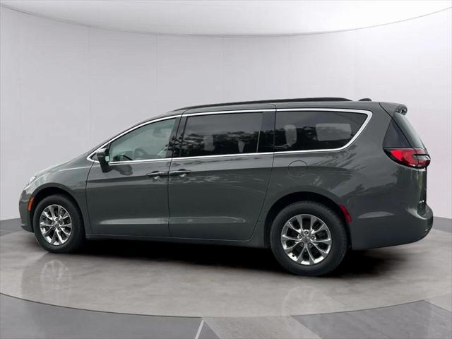 used 2022 Chrysler Pacifica car, priced at $28,558
