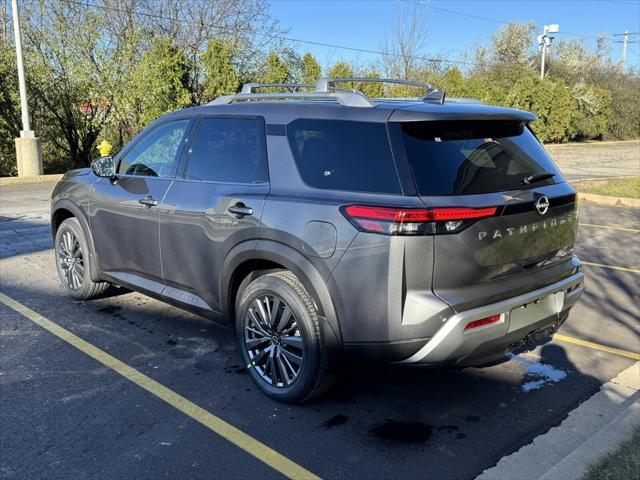 new 2025 Nissan Pathfinder car, priced at $45,558