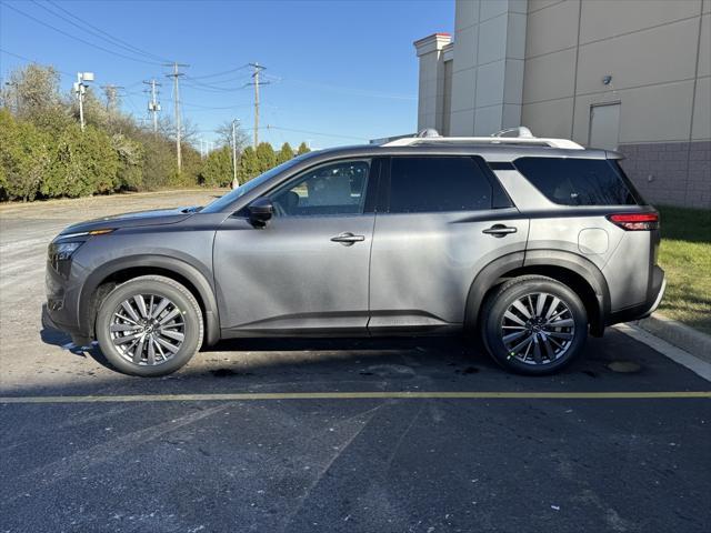 new 2025 Nissan Pathfinder car, priced at $45,558