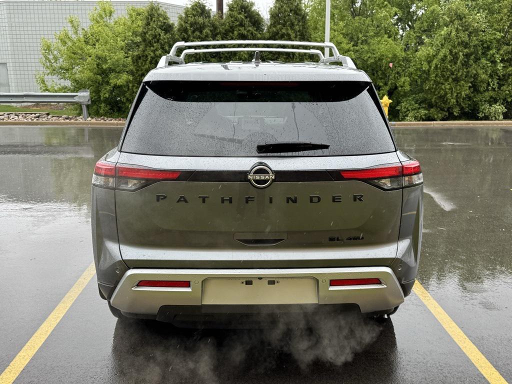 new 2025 Nissan Pathfinder car, priced at $44,462