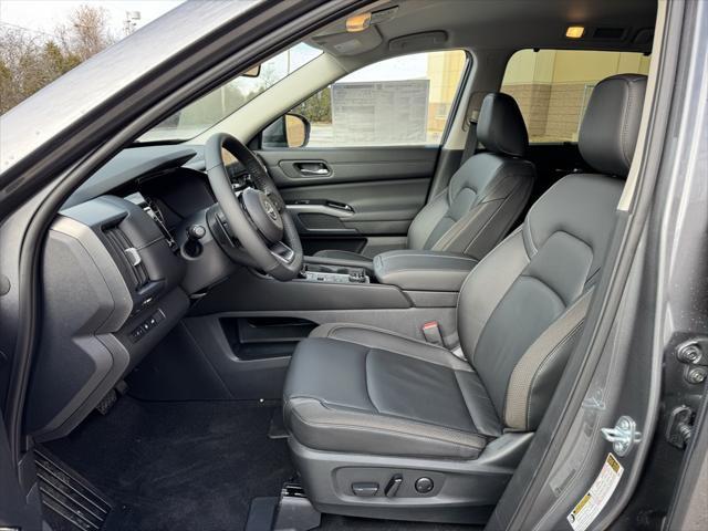 new 2025 Nissan Pathfinder car, priced at $44,280
