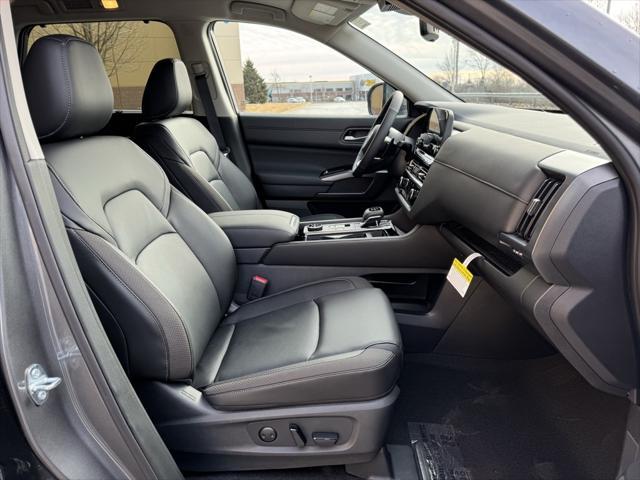 new 2025 Nissan Pathfinder car, priced at $44,280