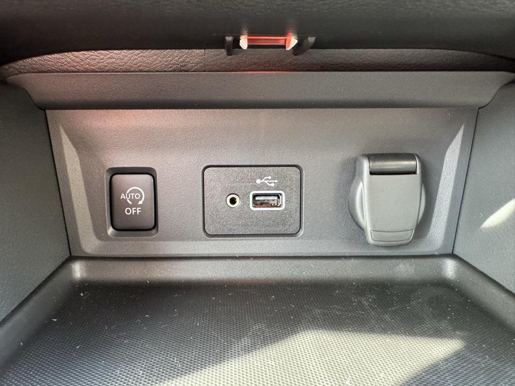 new 2025 Nissan Sentra car, priced at $21,704