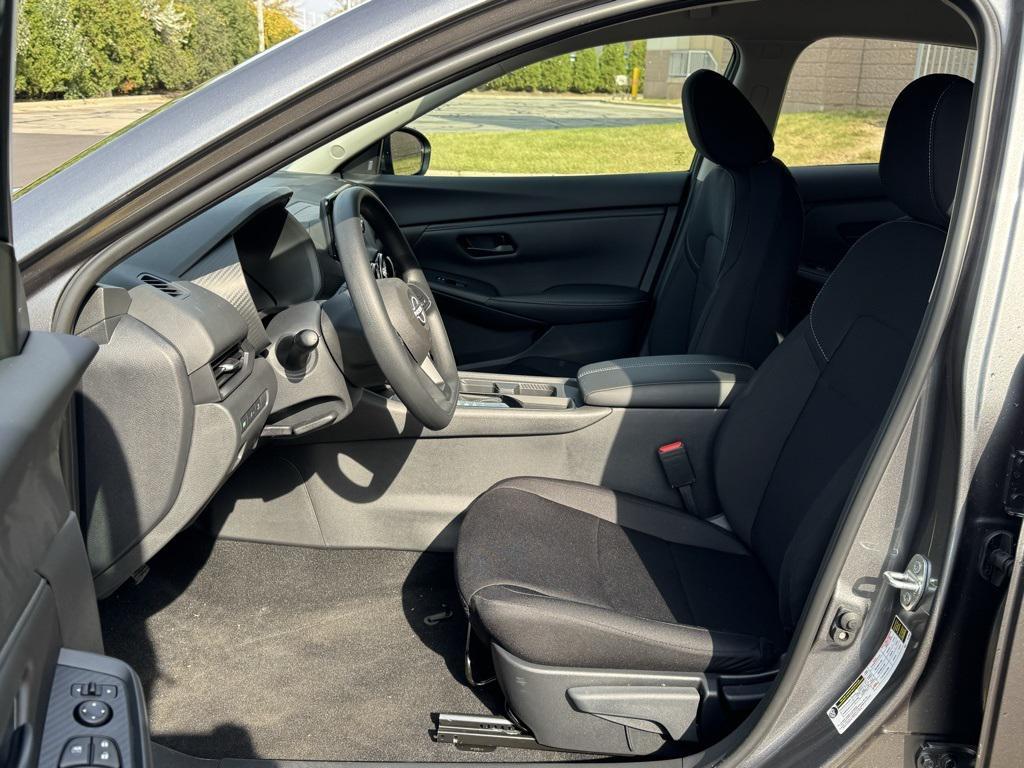 new 2025 Nissan Sentra car, priced at $21,704