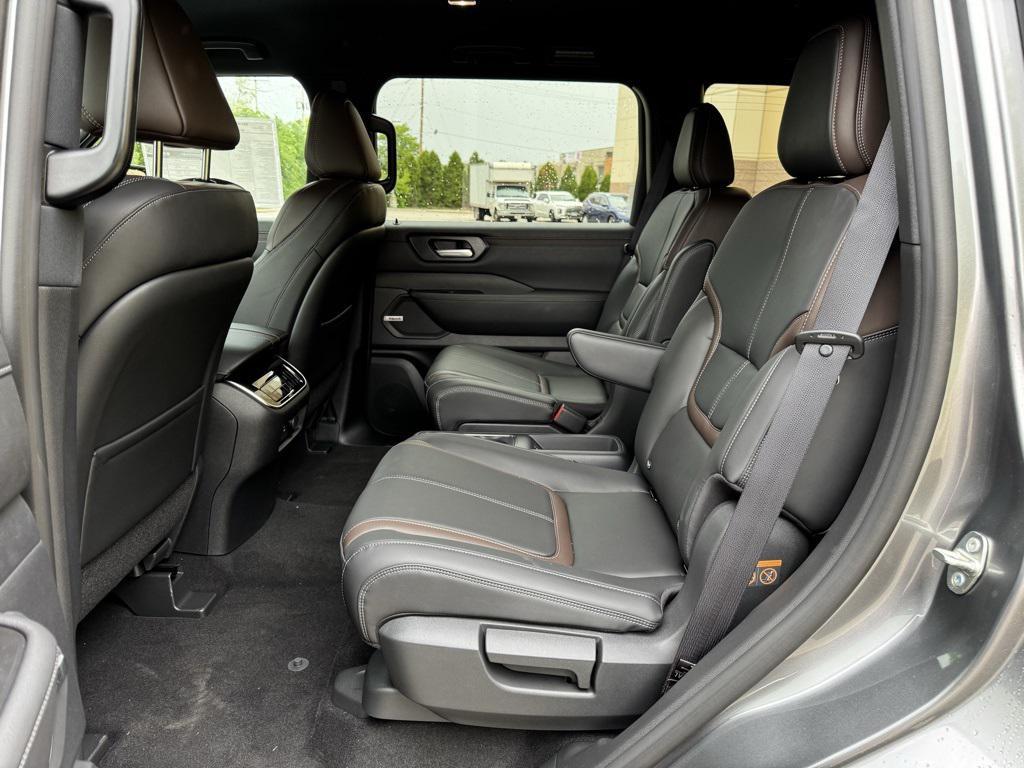 new 2025 Nissan Armada car, priced at $63,981
