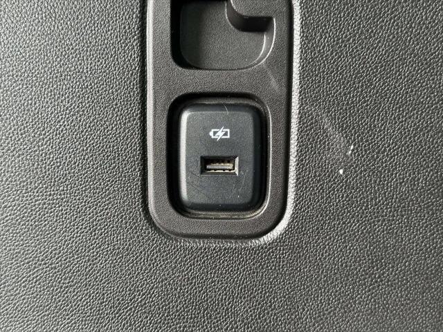 used 2020 Chevrolet Traverse car, priced at $27,718