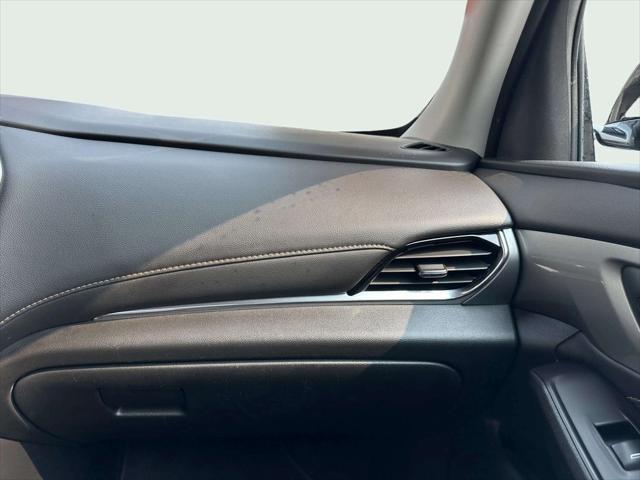 used 2020 Chevrolet Traverse car, priced at $27,718