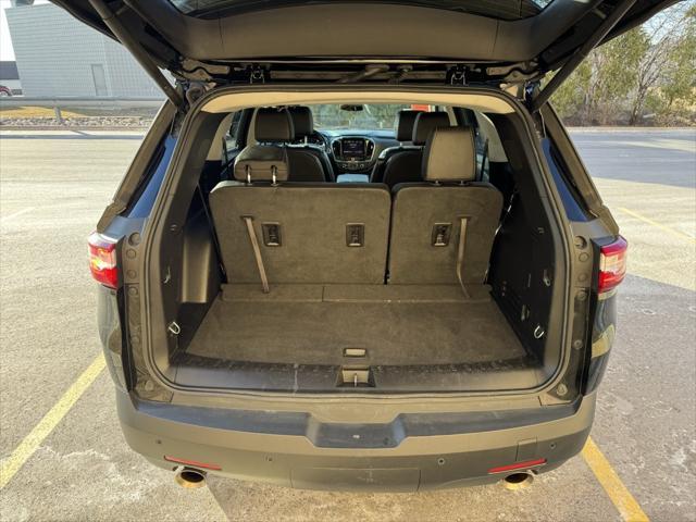 used 2020 Chevrolet Traverse car, priced at $29,182