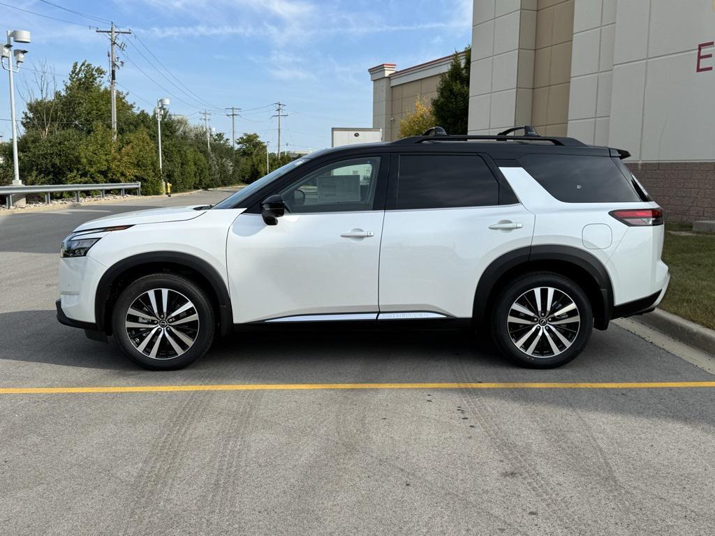 new 2025 Nissan Pathfinder car, priced at $50,859