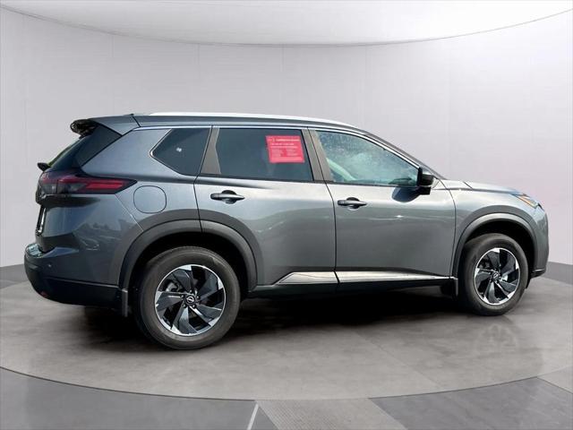 used 2025 Nissan Rogue car, priced at $32,686