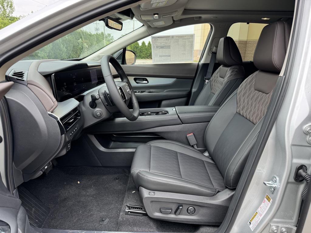 new 2025 Nissan Murano car, priced at $42,232