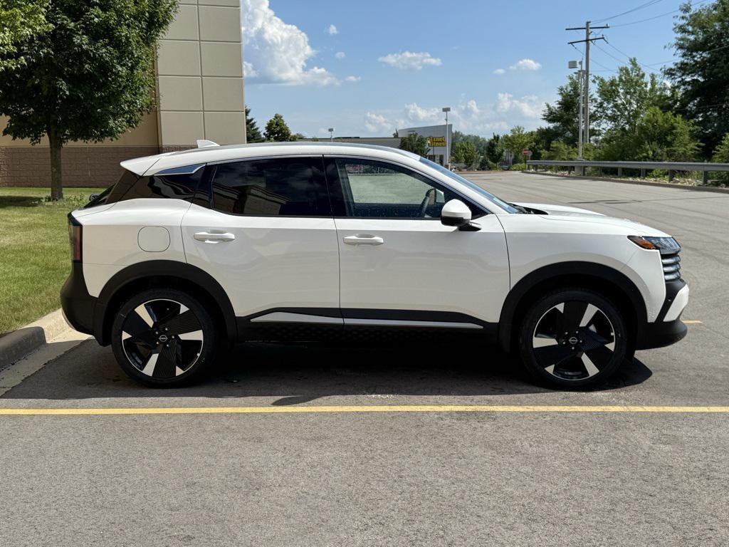 new 2025 Nissan Kicks car, priced at $28,064