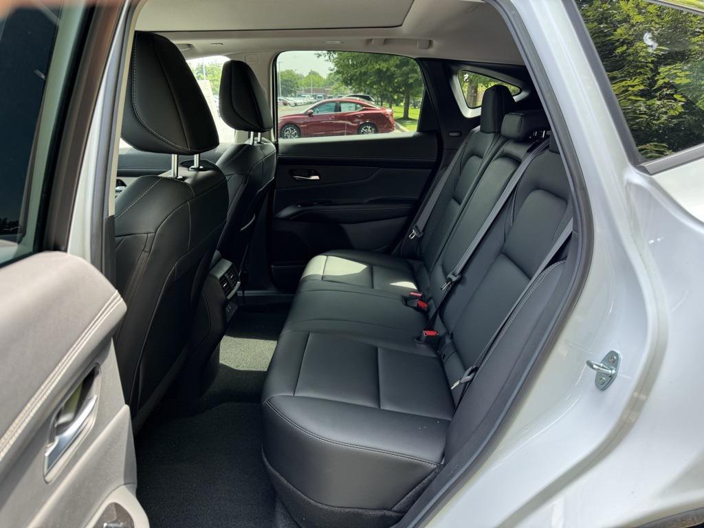 new 2025 Nissan Murano car, priced at $40,383