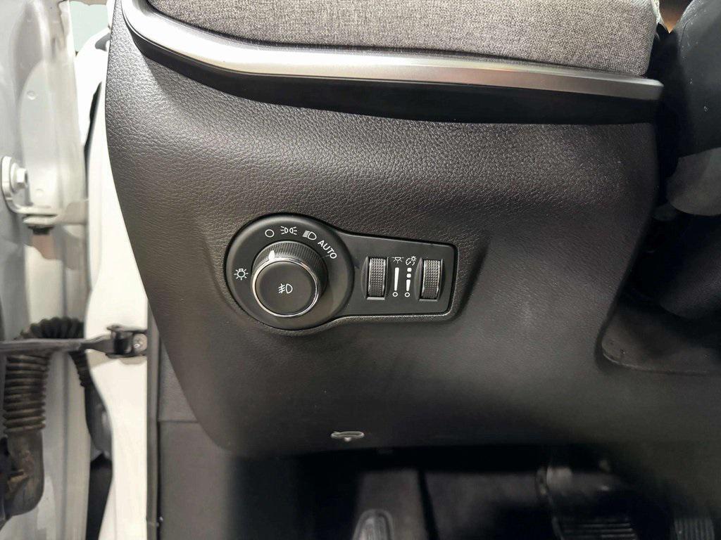 used 2022 Jeep Compass car, priced at $21,429