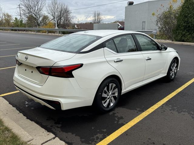 new 2025 Nissan Altima car, priced at $25,795