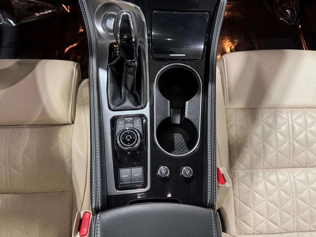 used 2016 Nissan Maxima car, priced at $19,985