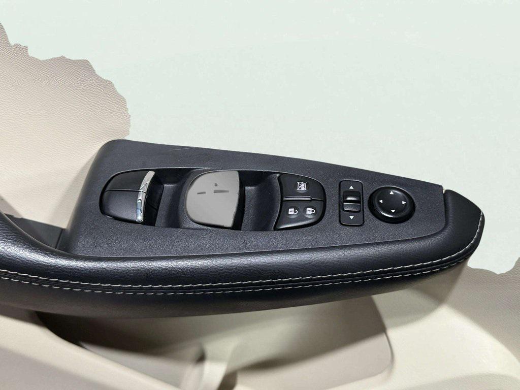 used 2016 Nissan Maxima car, priced at $19,985