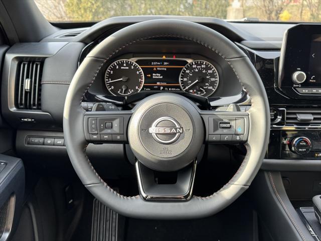 new 2025 Nissan Pathfinder car, priced at $42,420