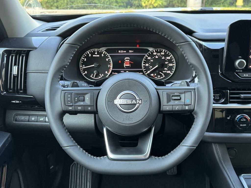 new 2025 Nissan Pathfinder car, priced at $36,290