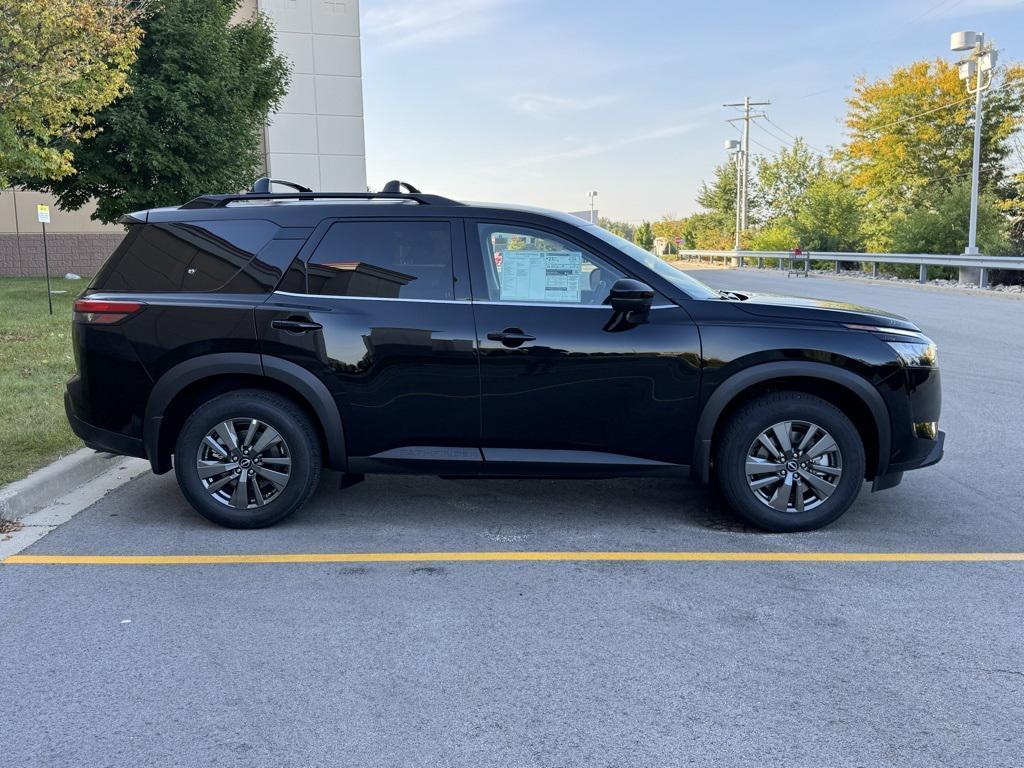 new 2025 Nissan Pathfinder car, priced at $36,290
