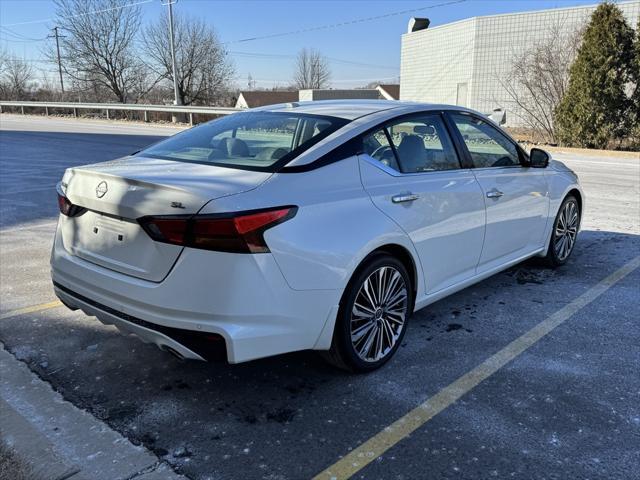 used 2024 Nissan Altima car, priced at $27,291