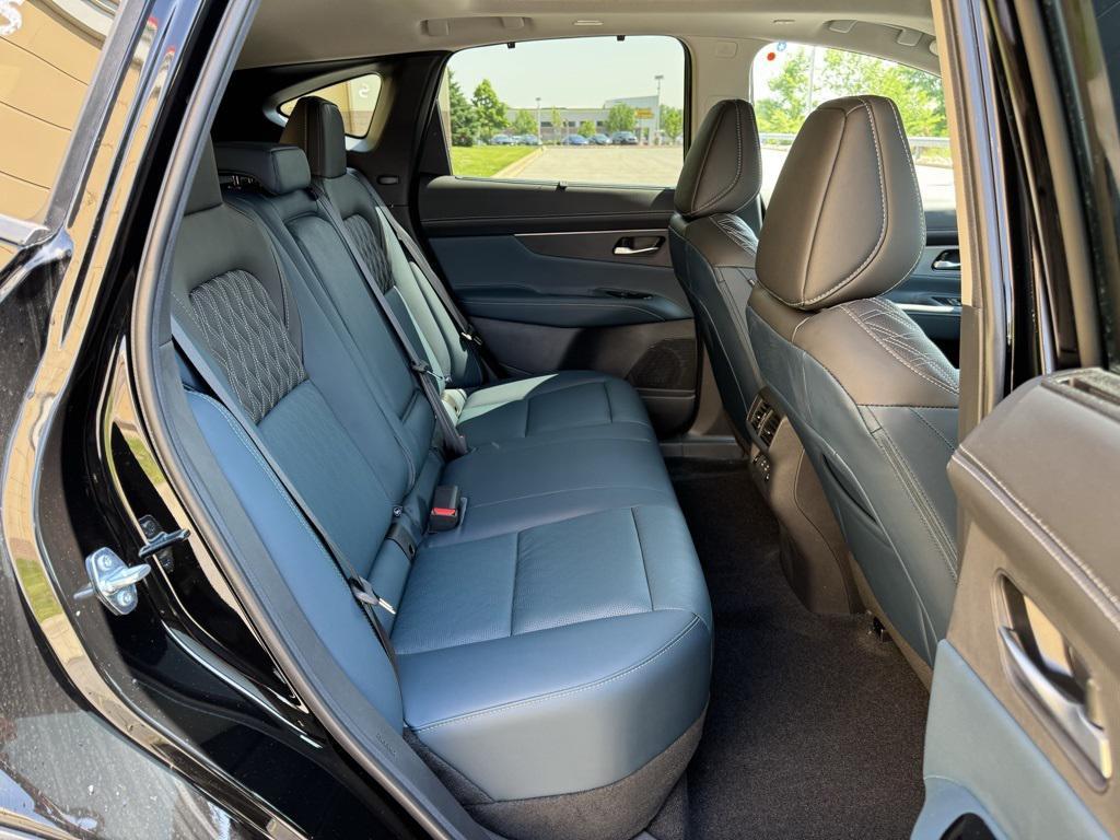 new 2025 Nissan Murano car, priced at $42,232